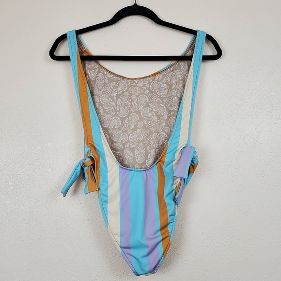 Free People Beach Free-Est The Pamela One Piece Swimsuit Size M - Picture 4 of 6